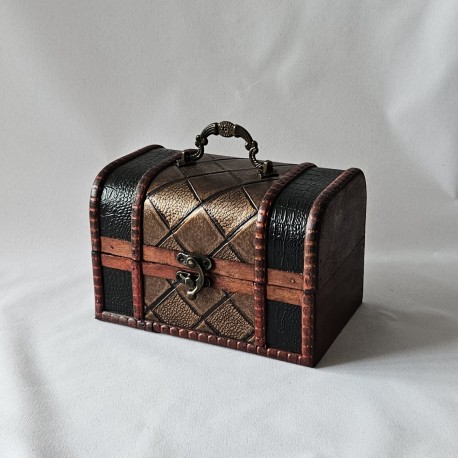 Dřevěná truhlička 3